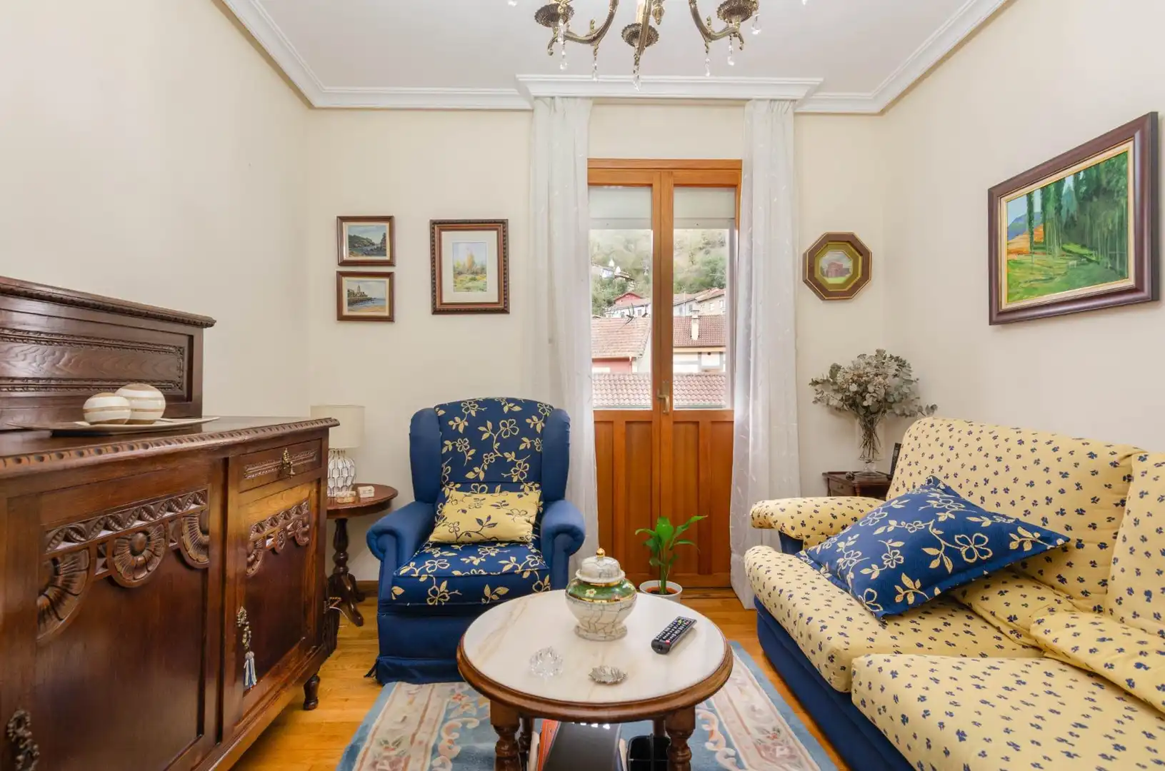 Living room of Duplexes for sale in Mieres (Asturias)  with Heating, Furnished and Balcony