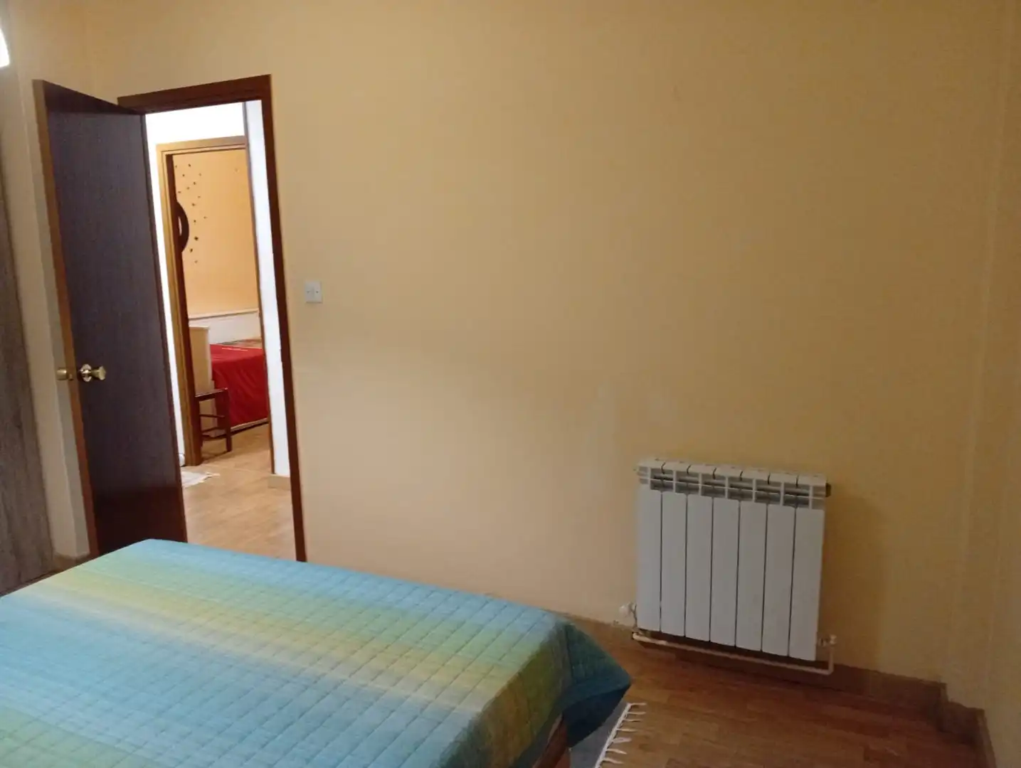 Habitación de Piso en venta en Gijón  con Calefacción, Parquet y Terraza