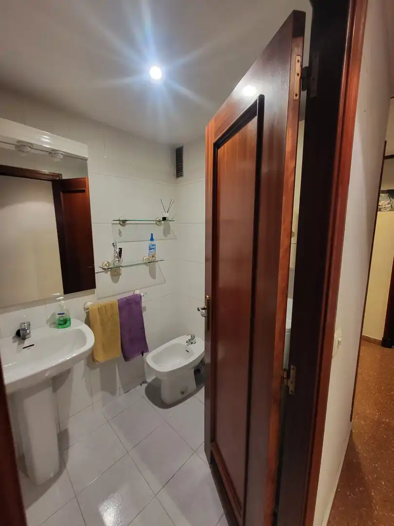 Bathroom of Flat for sale in Zaragoza  with Heating, Terrace and Storage room
