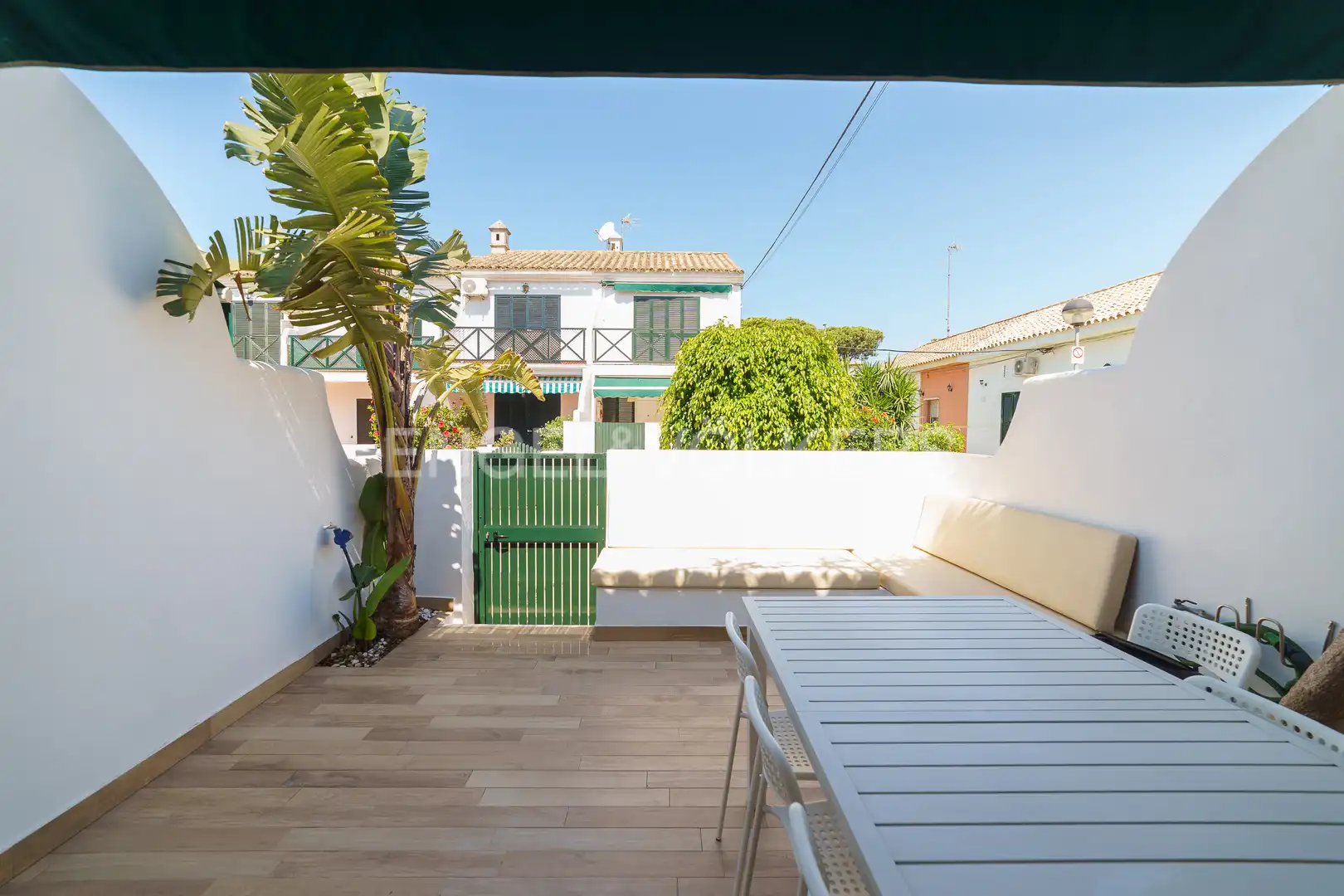 Terrassa de Casa adosada en venda en Chiclana de la Frontera amb Aire condicionat, Calefacció i Jardí privat