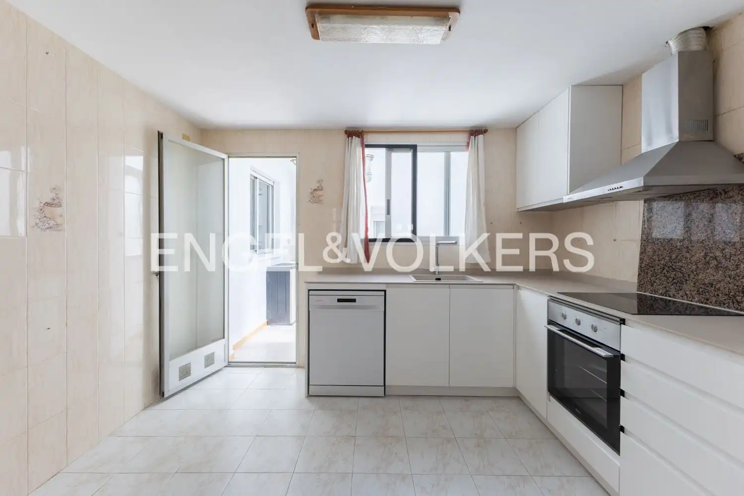 Cocina de Piso en venta en Sagunto / Sagunt con Aire acondicionado, Calefacción y Balcón