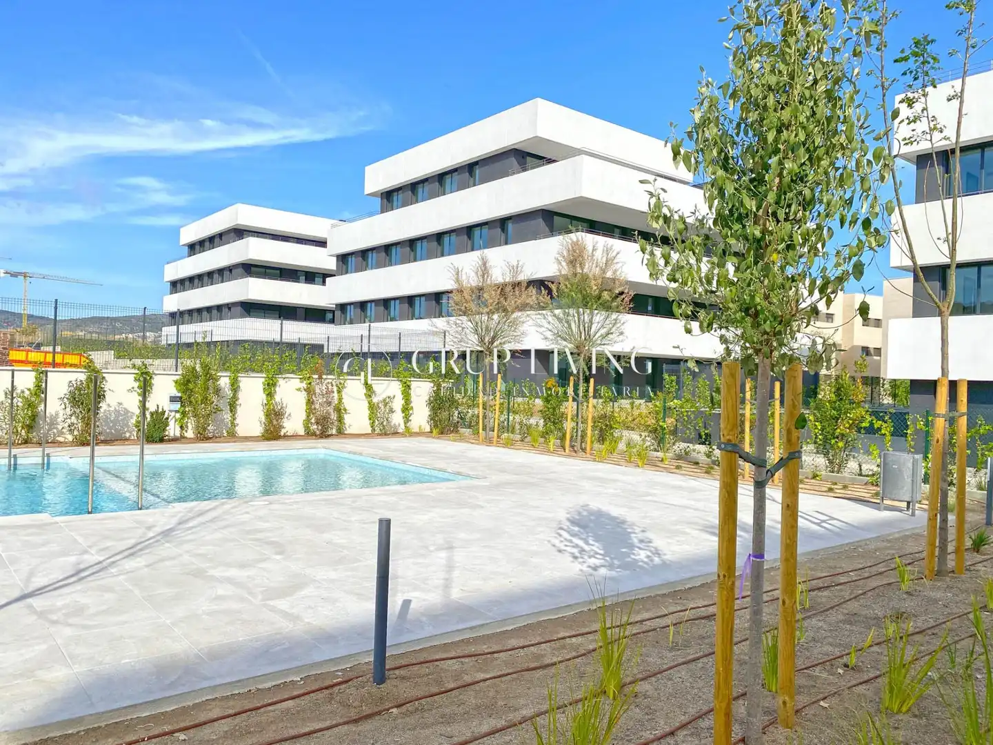 Vista exterior de Pis de lloguer en Sitges amb Aire condicionat, Jardí privat i Terrassa