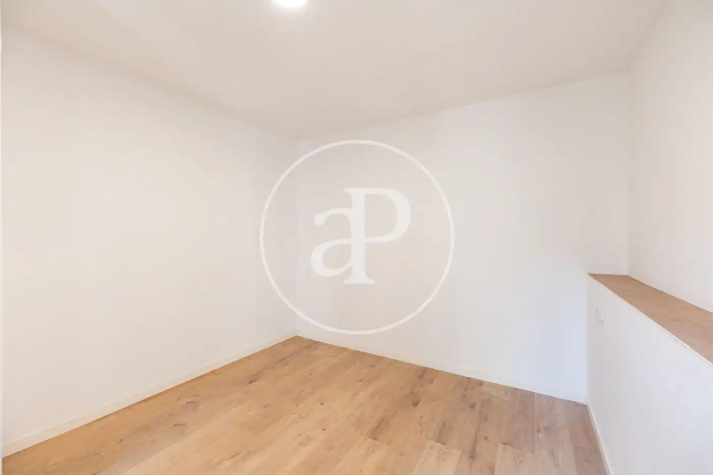 Habitación de Piso en venta en Barcelona con Aire acondicionado, Calefacción y Balcón