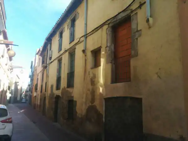 Außenansicht von Gebäude zum Verkauf in La Jonquera