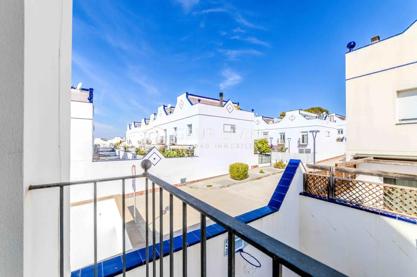 Vista exterior de Casa o chalet en venta en Sitges con Aire acondicionado, Calefacción y Jardín privado