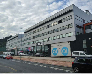 Vista exterior de Nau industrial en venda en Barakaldo 