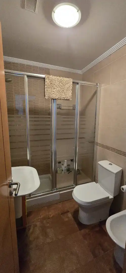 Baño de Casa adosada en venta en El Portil con Calefacción, Trastero y Amueblado