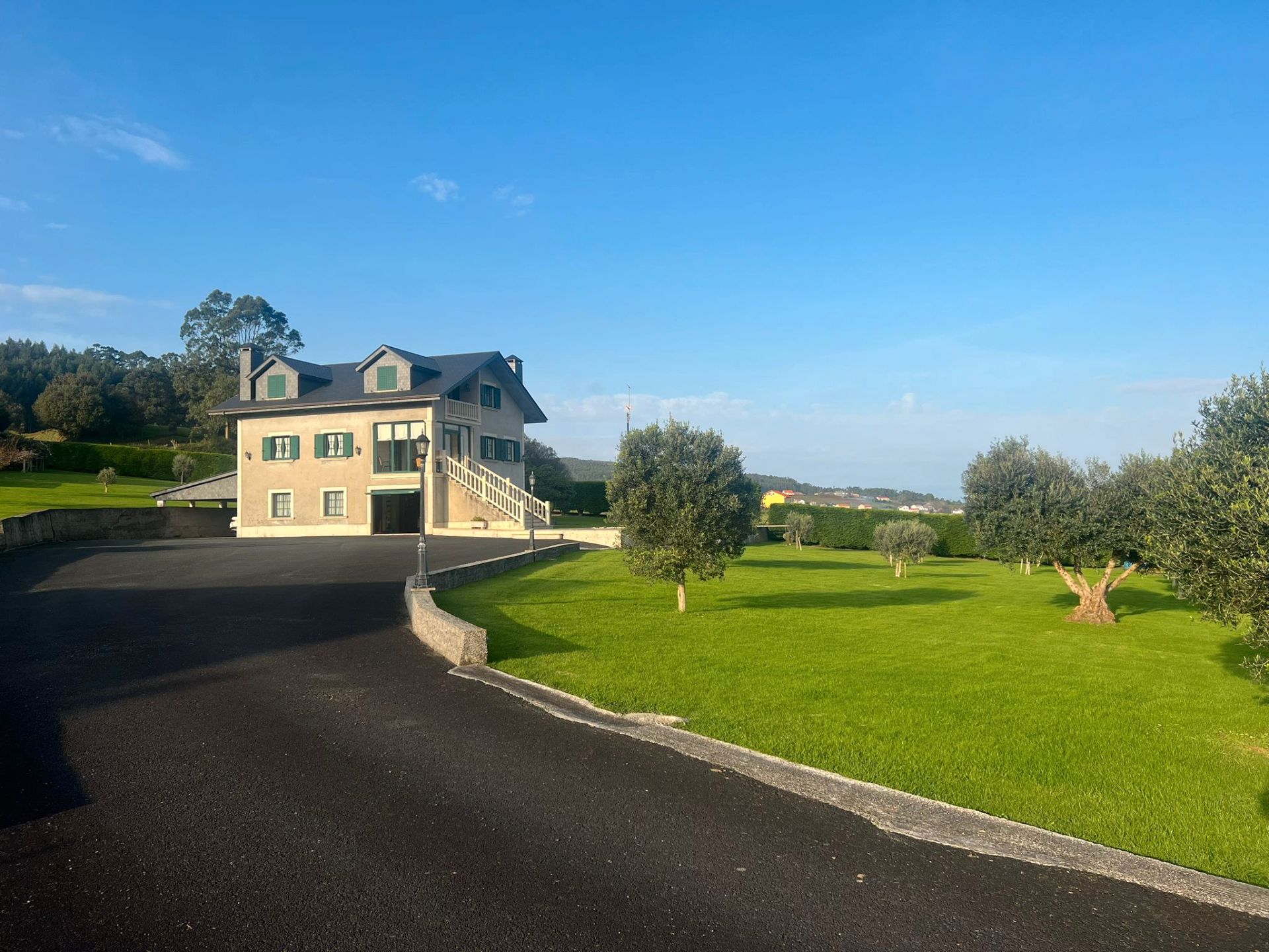 Exterior view of House or chalet for sale in Narón  with Heating, Private garden and Parquet flooring