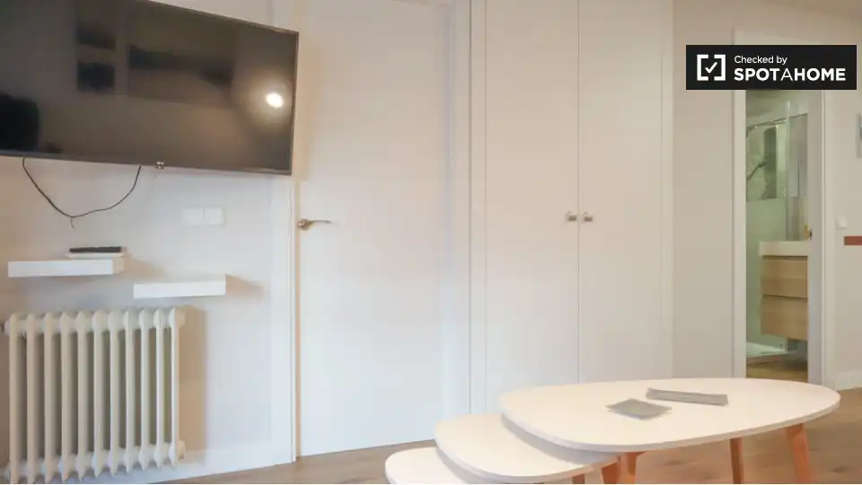 Appartamento con terrazza in affitto a Chamartín, imagen 6