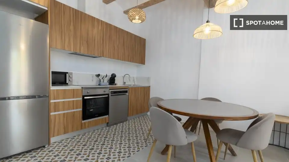 Kitchen of Flat for rent in Valencia  with Air Conditioner, Heating and Furnished