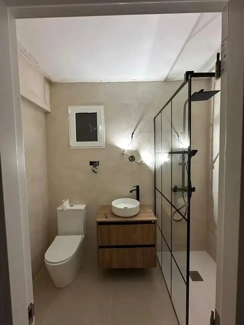 Baño de Piso en venta en Alfafar con Aire acondicionado y Amueblado