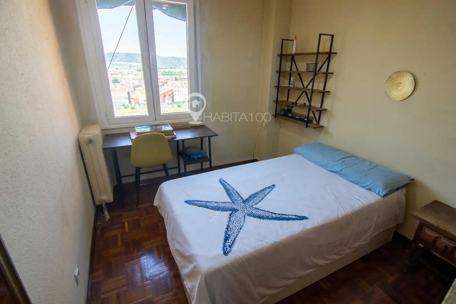 Dormitori de Pis en venda en Cuenca amb Calefacció, Parquet i Terrassa