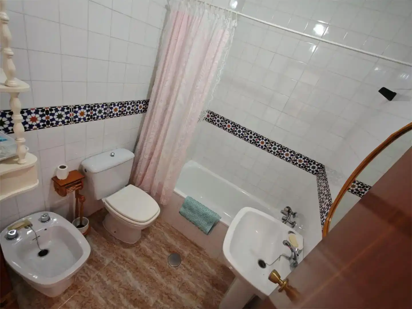 Baño de Dúplex en venta en Torrevieja con Piscina