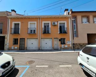 Exterior view of Single-family semi-detached for sale in San Martín de la Vega