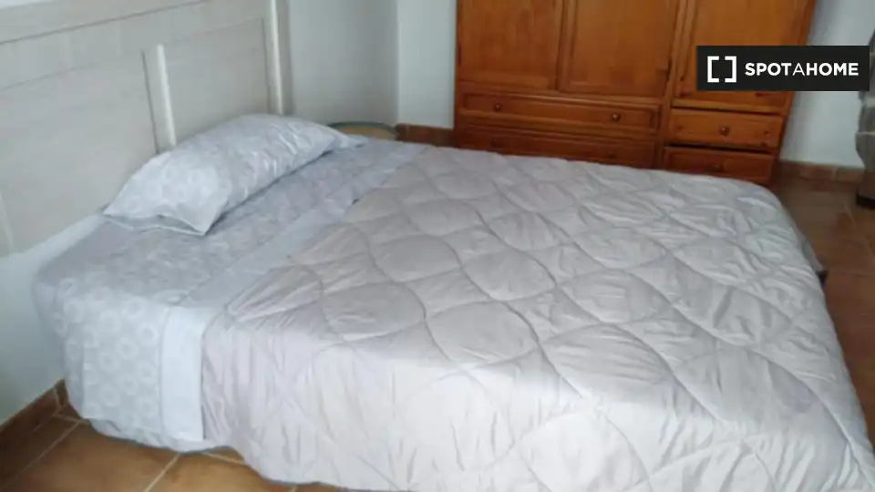 Habitación en Ciudad Jardín - Tagarete - El Zapillo