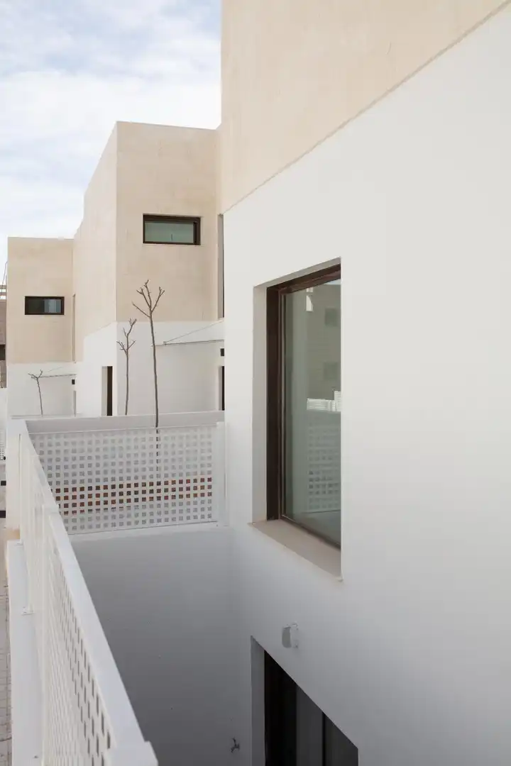 Terraza de Casa adosada de alquiler en Rocafort con Aire acondicionado, Calefacción y Jardín privado
