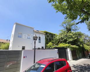 Vista exterior de Casa o xalet en venda en  Madrid Capital amb Aire condicionat, Calefacció i Piscina