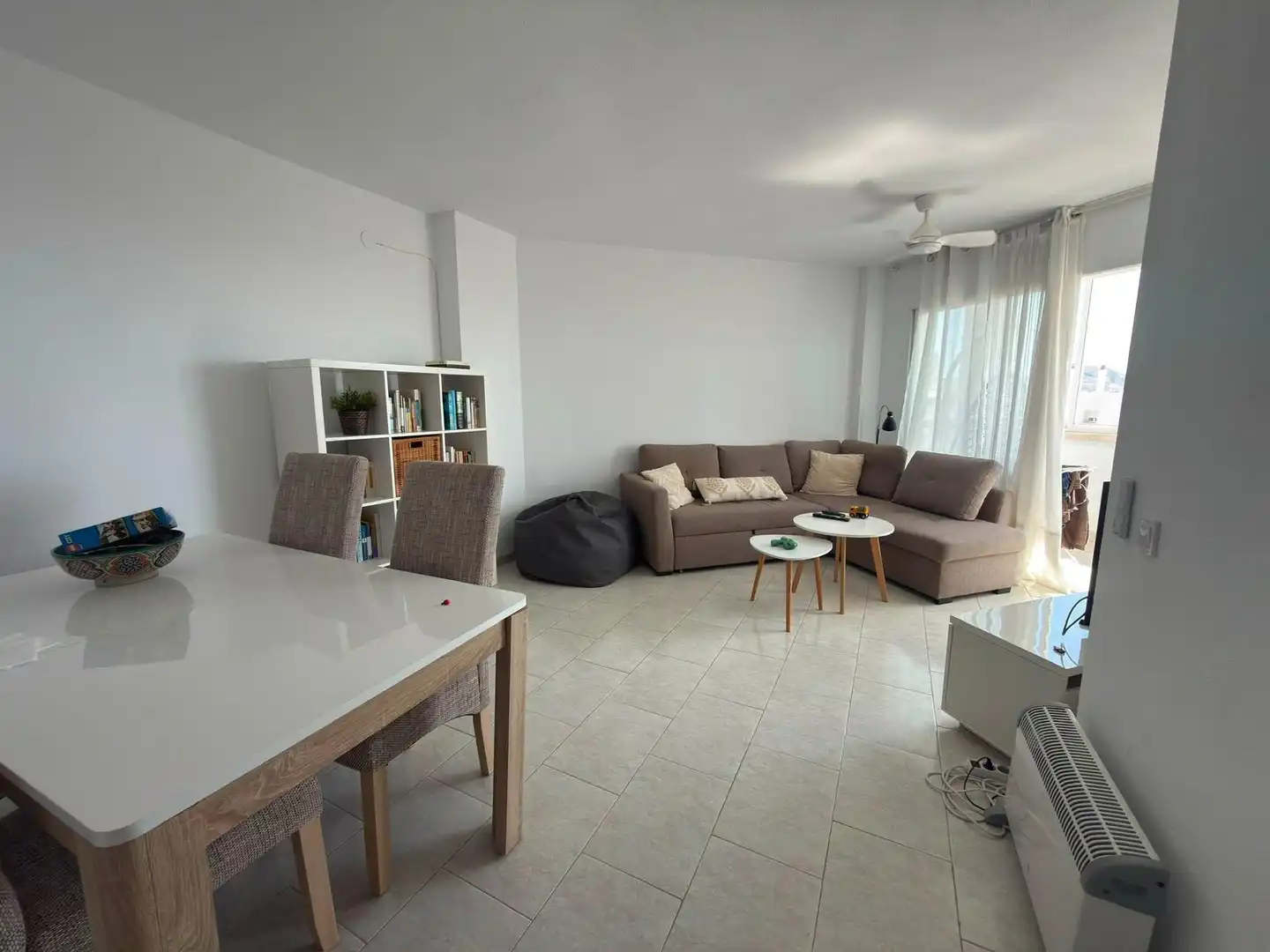 Wohnzimmer von Dachboden zur Miete in Alicante / Alacant mit Klimaanlage und Gemeinschaftspool