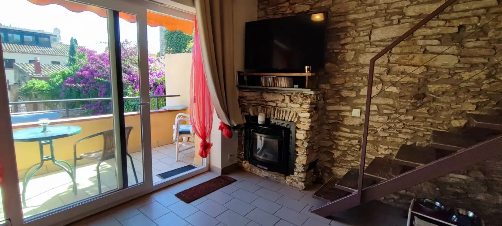 Garden of Duplexes for sale in Begur  with Air Conditioner, Furnished and Oven