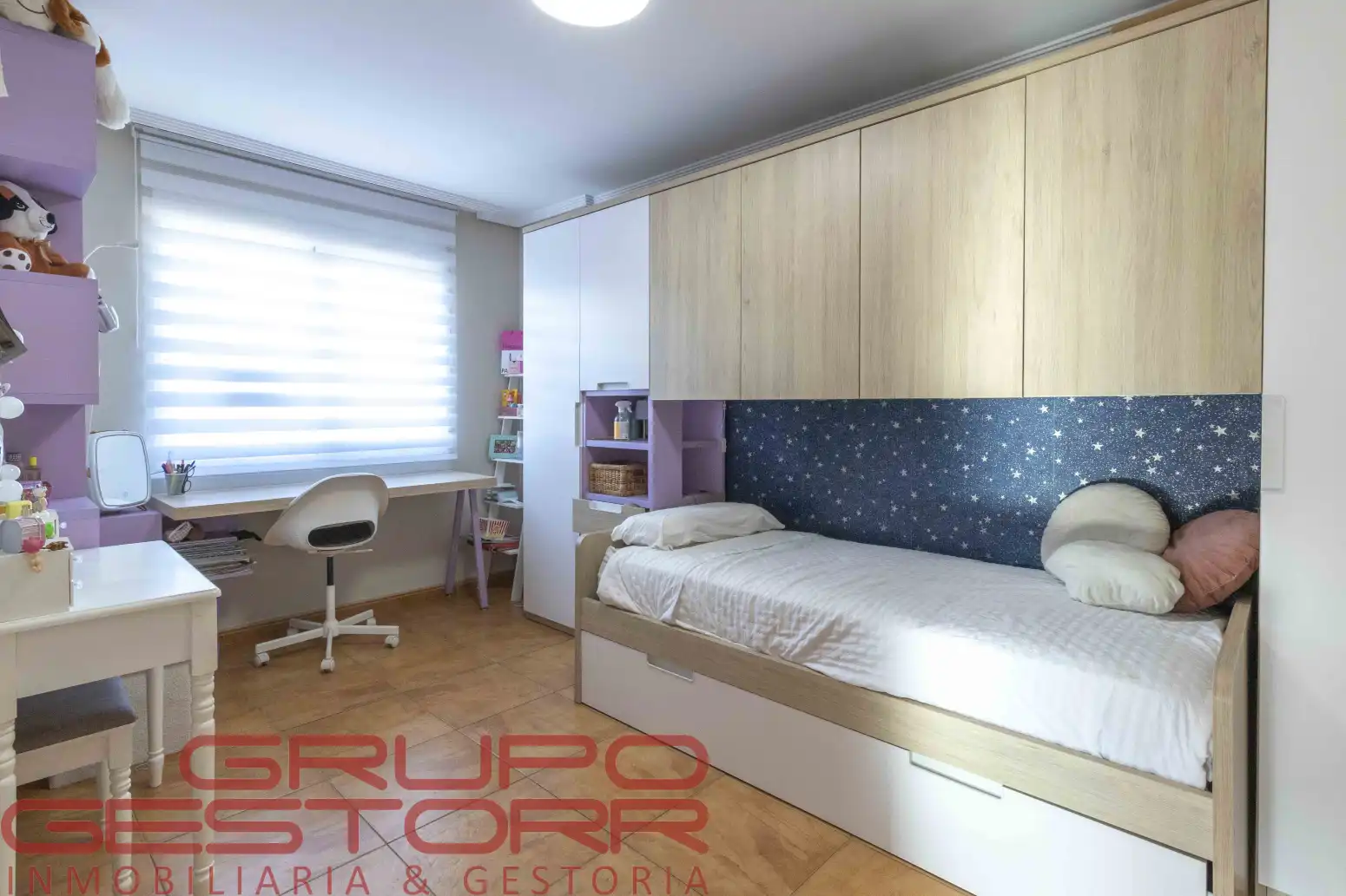 Dormitori de Casa o xalet en venda en Torrent amb Jardí privat, Terrassa i Traster