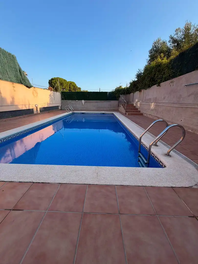 Piscina de Piso en venta en Calafell con Calefacción, Terraza y Trastero