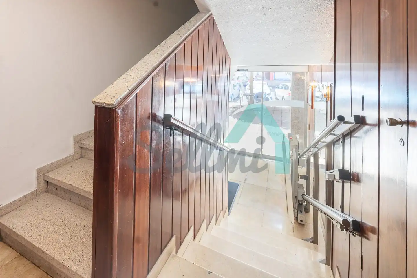 Piso de alquiler en Oviedo  con Calefacción, Parquet y Amueblado