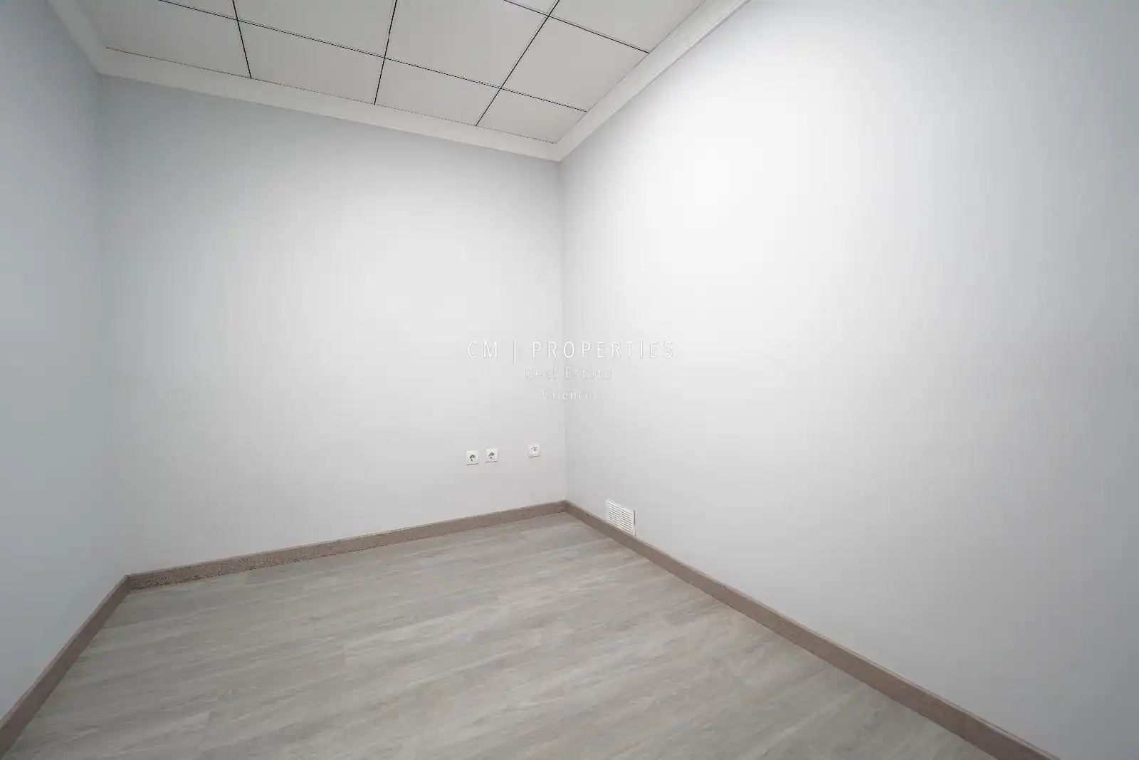 Büro zur Miete in Valencia mit Klimaanlage und Heizung