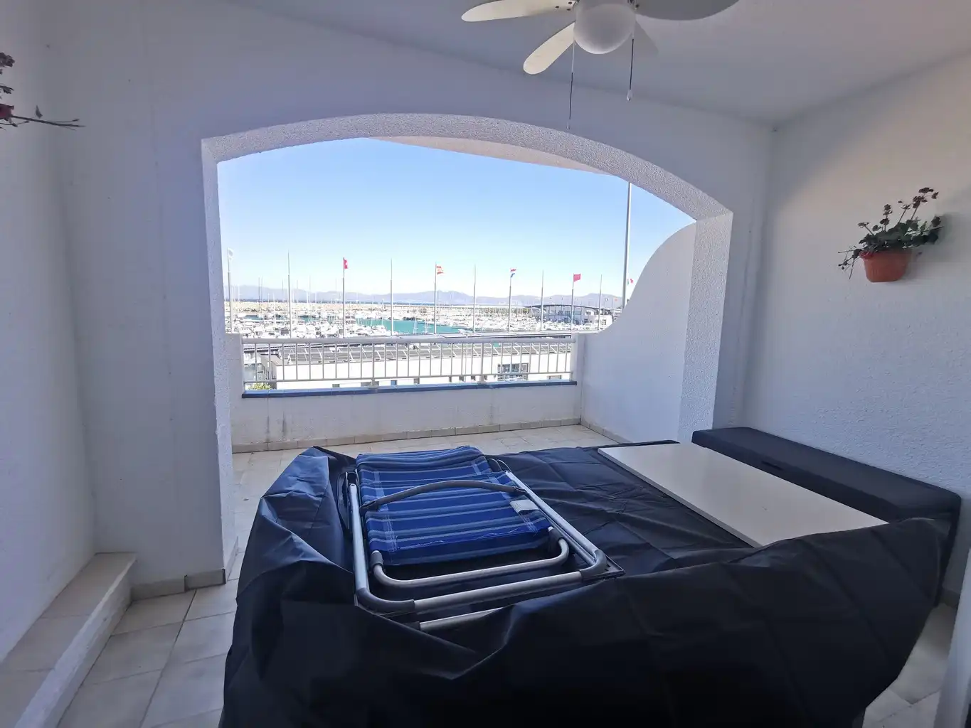 Balcony of Flat for sale in L'Escala  with Terrace, Furnished and Oven