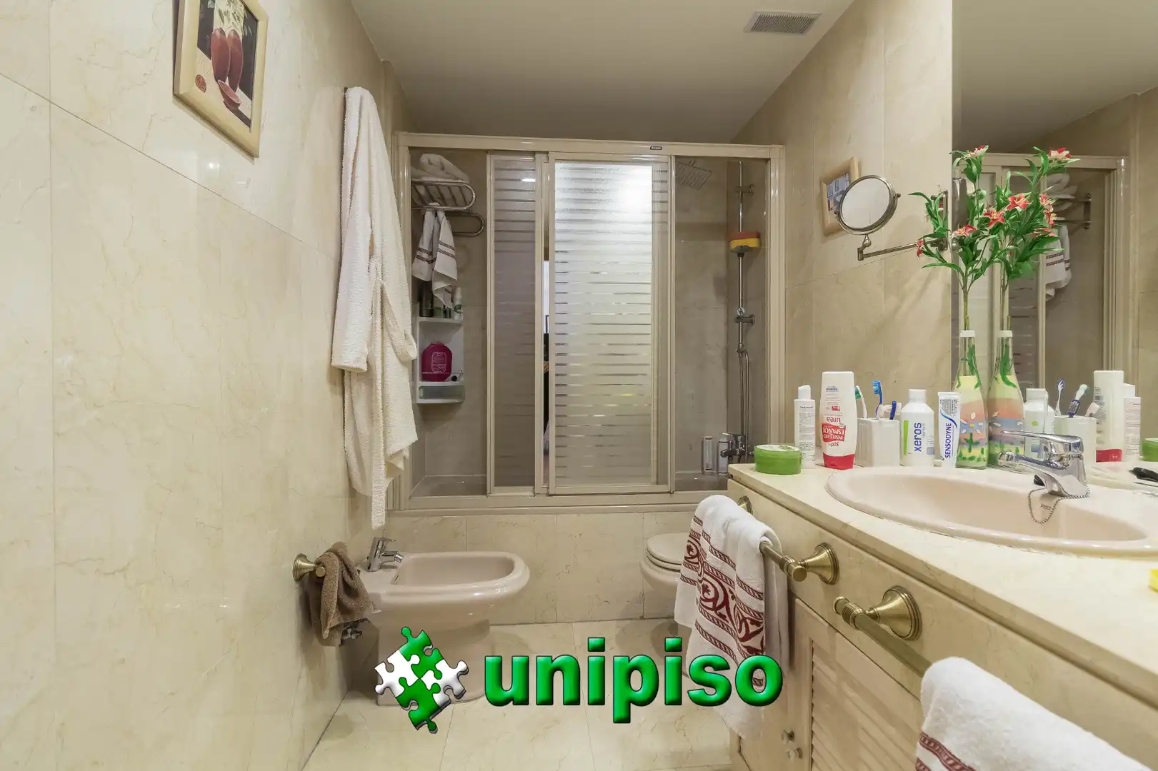 Badezimmer von Maisonette zum Verkauf in Leganés mit Klimaanlage, Heizung und Parkett