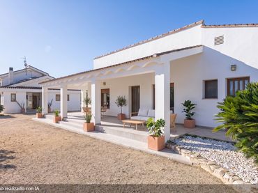 Casa con balcón en venta en El Pilar
