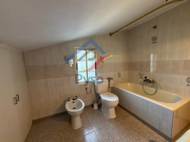 Bany de Casa o xalet en venda en Piélagos amb Calefacció, Jardí privat i Parquet