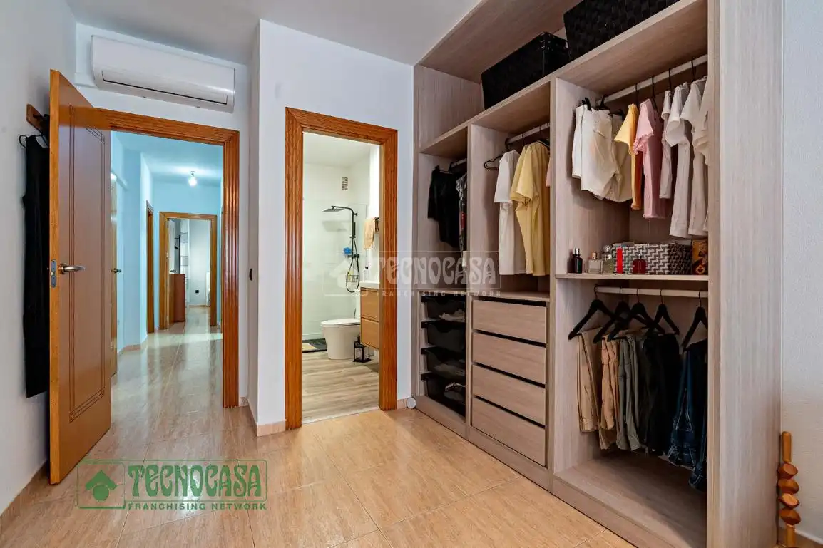 Habitación de Piso en venta en El Ejido con Aire acondicionado
