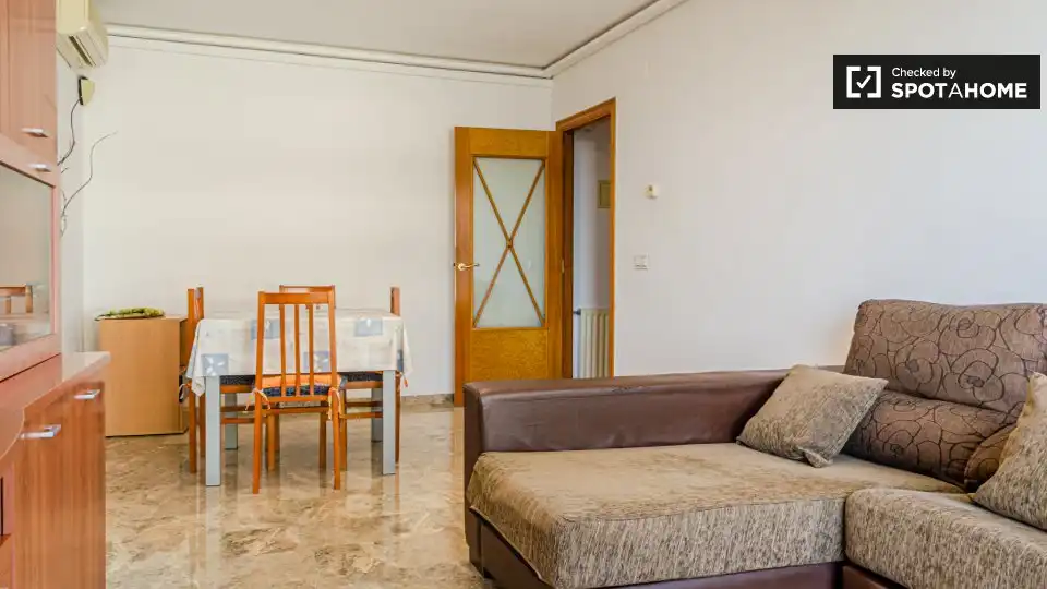 Habitació a Ciutat de les Ciències i de les Arts - Justicia
