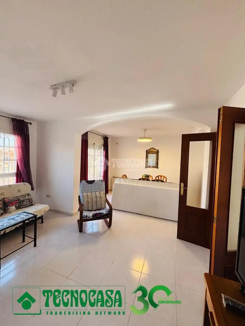 Casa aparellada amb terrassa en venda a Magán, imagen 6