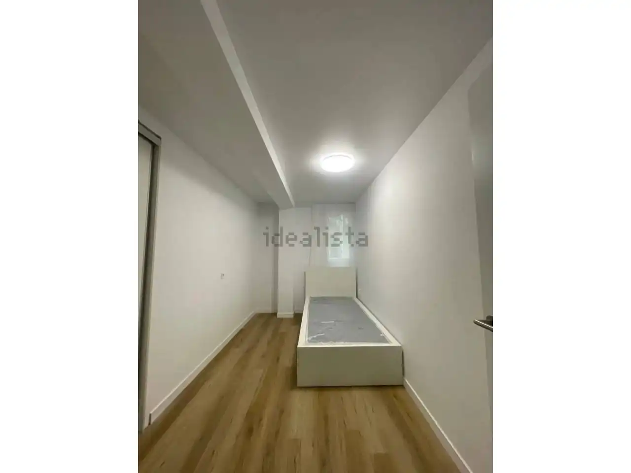 Bedroom of Flat for sale in Torrent  with Air Conditioner, Heating and Parquet flooring