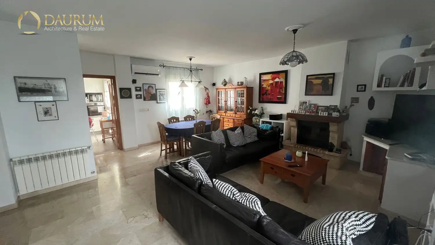 Sala de estar de Casa adosada en venta en Montequinto con Aire acondicionado, Calefacción y Terraza