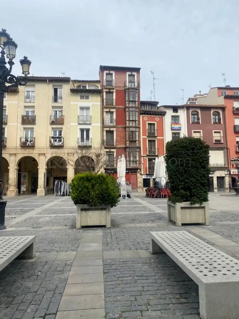 Außenansicht von Wohnung zum Verkauf in  Logroño mit Heizung und Terrasse