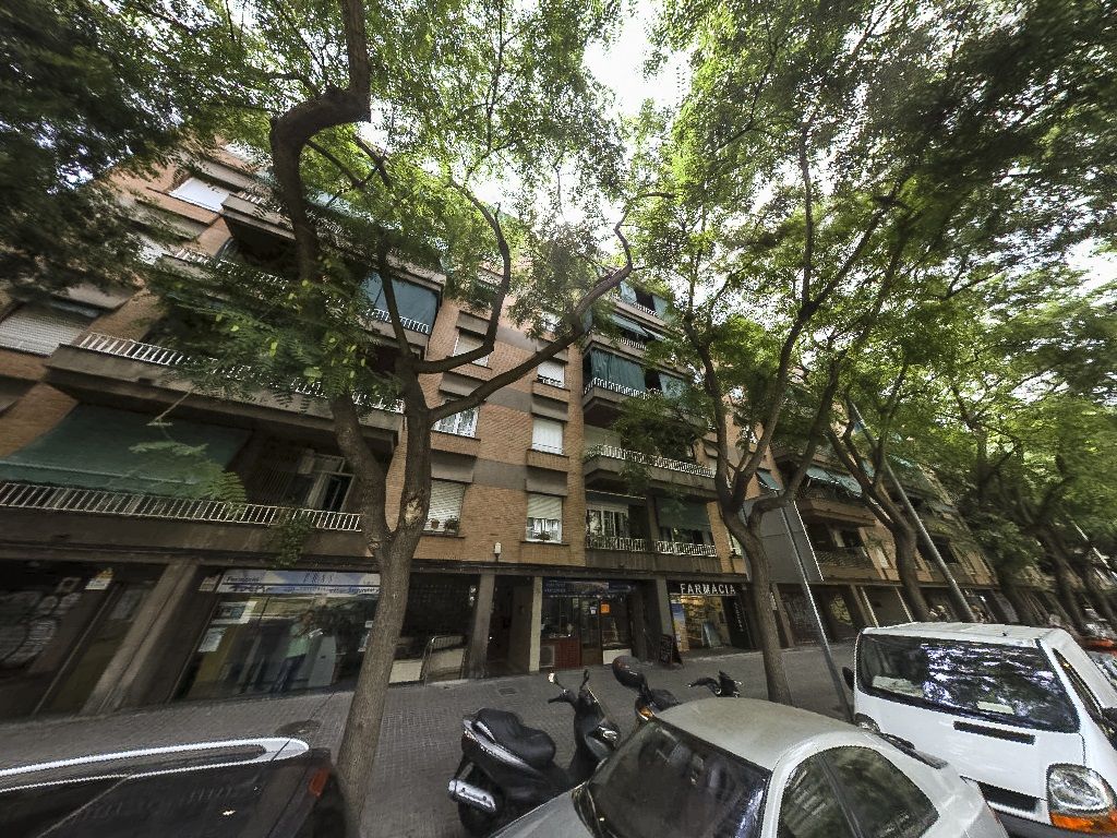 Pis en venda a La Font de la Guatlla