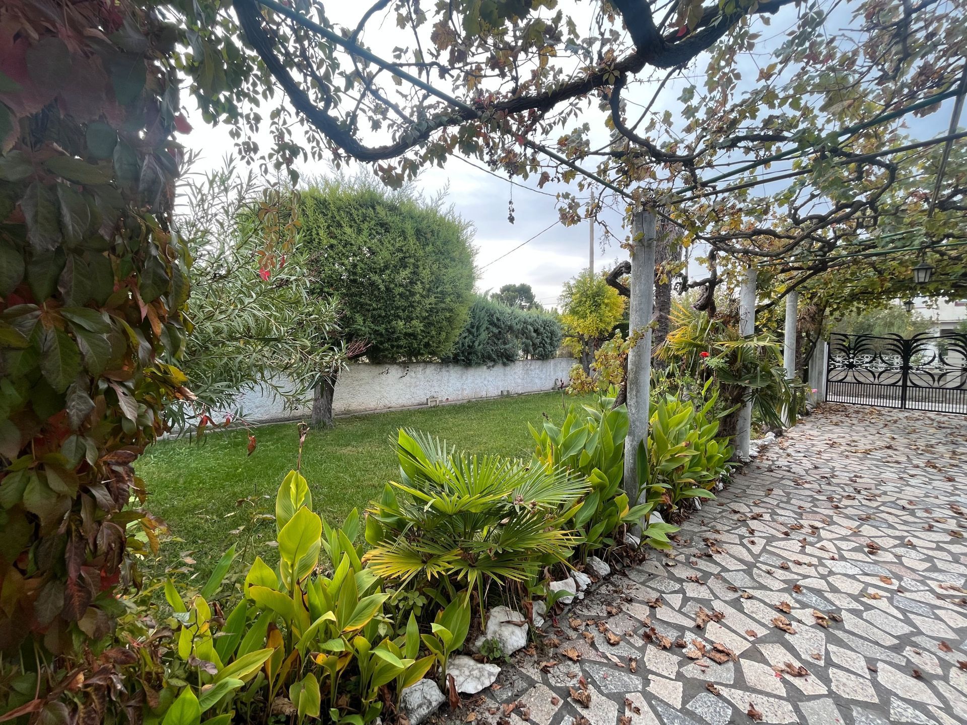 Garden of House or chalet for sale in  Lleida Capital  with Air Conditioner, Private garden and Swimming Pool