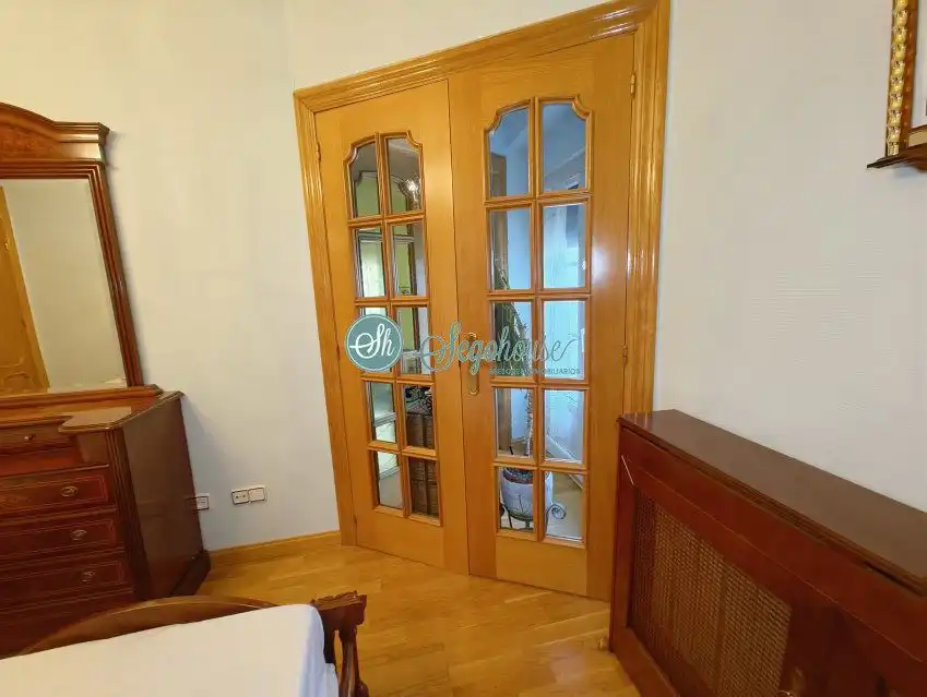 Wohnung zur Miete in Segovia mit Heizung, Parkett und Möbliert