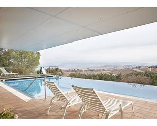 Piscina de Casa o xalet en venda en Sant Fruitós de Bages amb Aire condicionat, Calefacció i Jardí privat