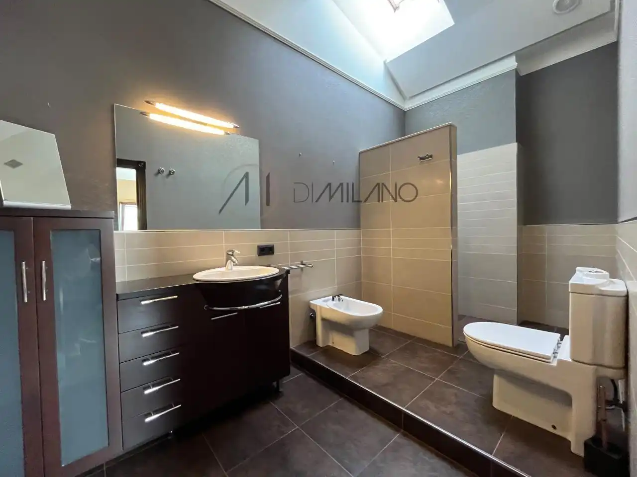Baño de Dúplex de alquiler en Vigo  con Calefacción, Parquet y Trastero