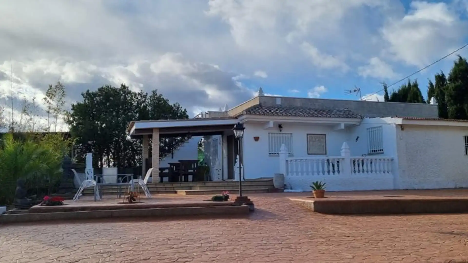 Vista exterior de Casa o chalet de alquiler en Bétera con Jardín privado, Terraza y Amueblado