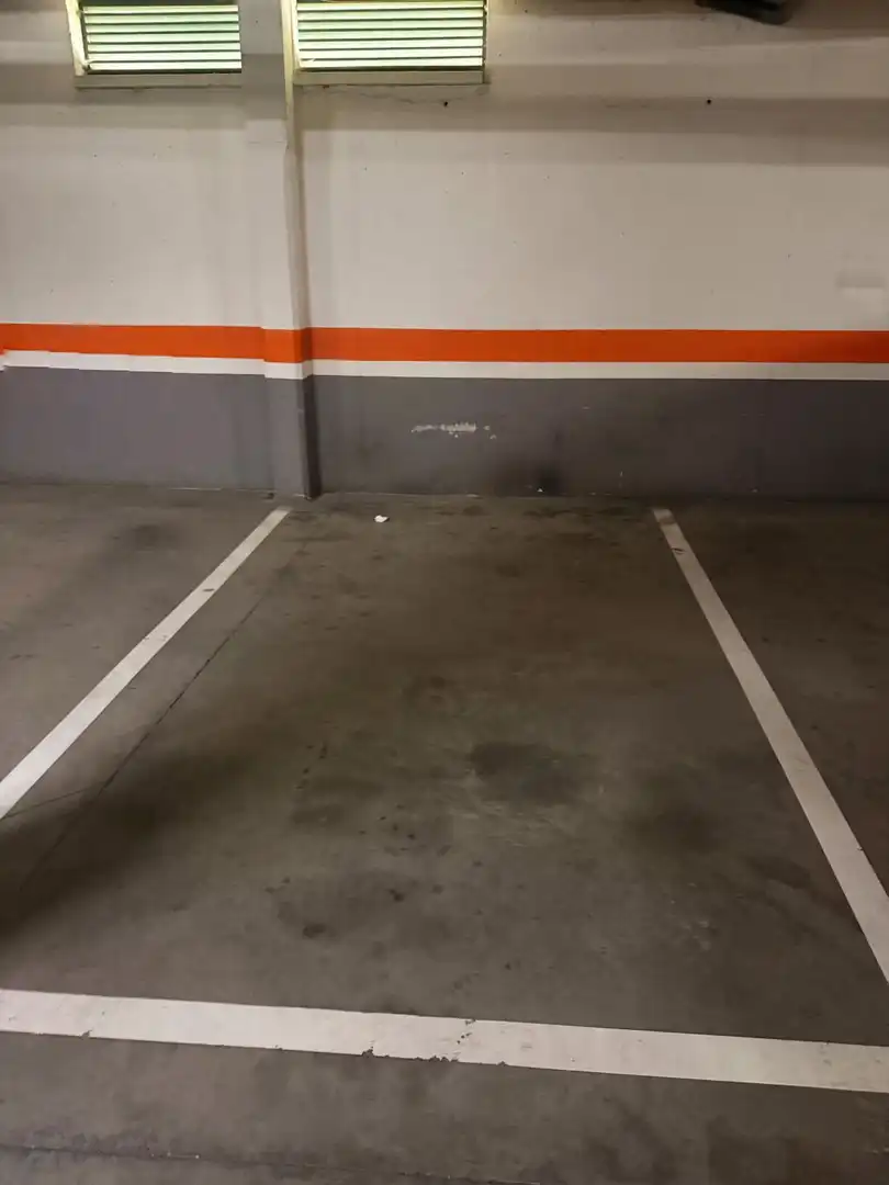 Parking de Piso en venta en Palencia con Calefacción y Terraza