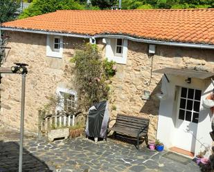 Vista exterior de Casa o xalet en venda en Oza dos Ríos amb Piscina