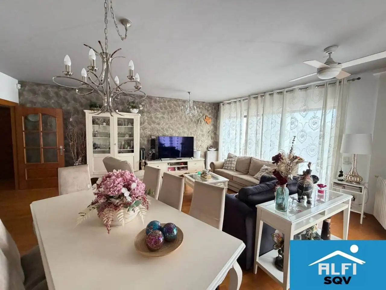 Sala d'estar de Pis en venda en Sant Quirze del Vallès amb Aire condicionat, Calefacció i Parquet