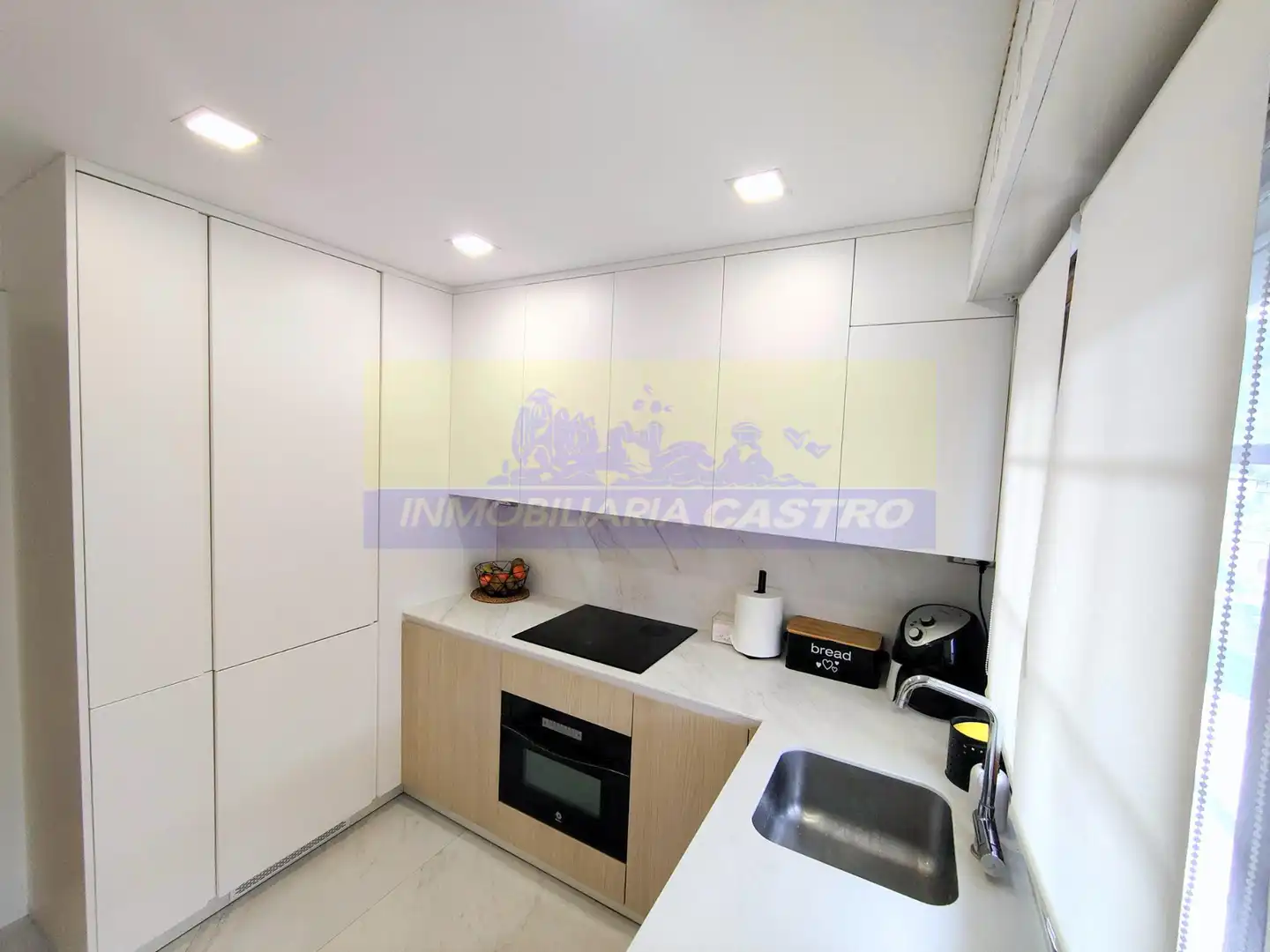 Cocina de Ático de alquiler en Castro-Urdiales con Calefacción, Terraza y Amueblado