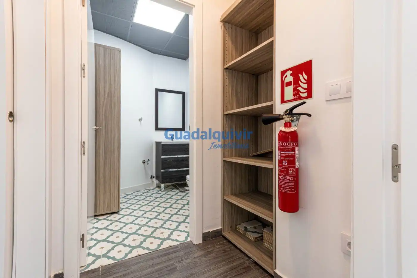 Local de lloguer en Sevilla amb Aire condicionat