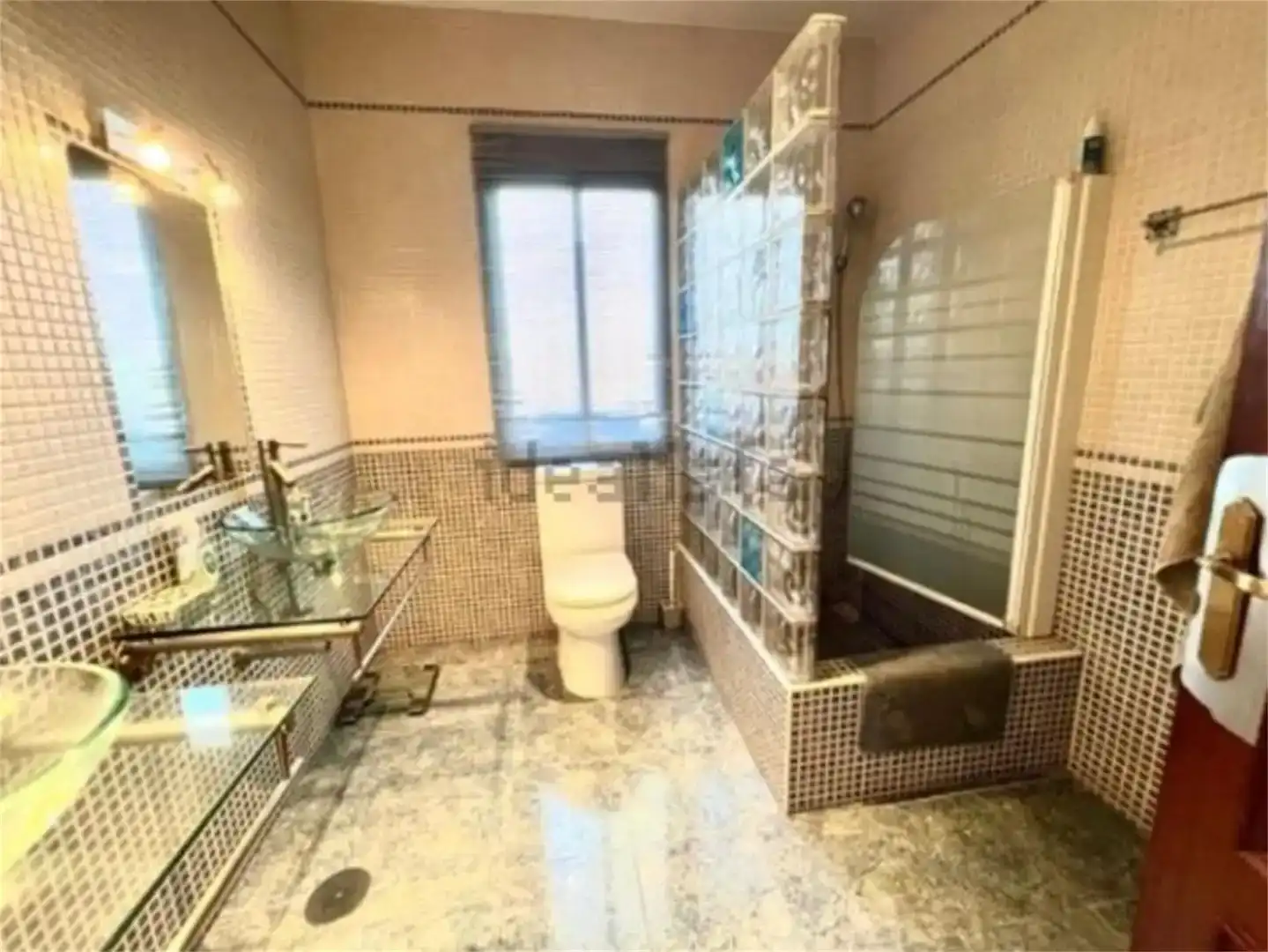 Bany de Casa o xalet en venda en Illescas amb Aire condicionat i Piscina