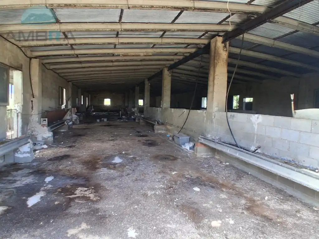 Nave industrial en venta en Pego